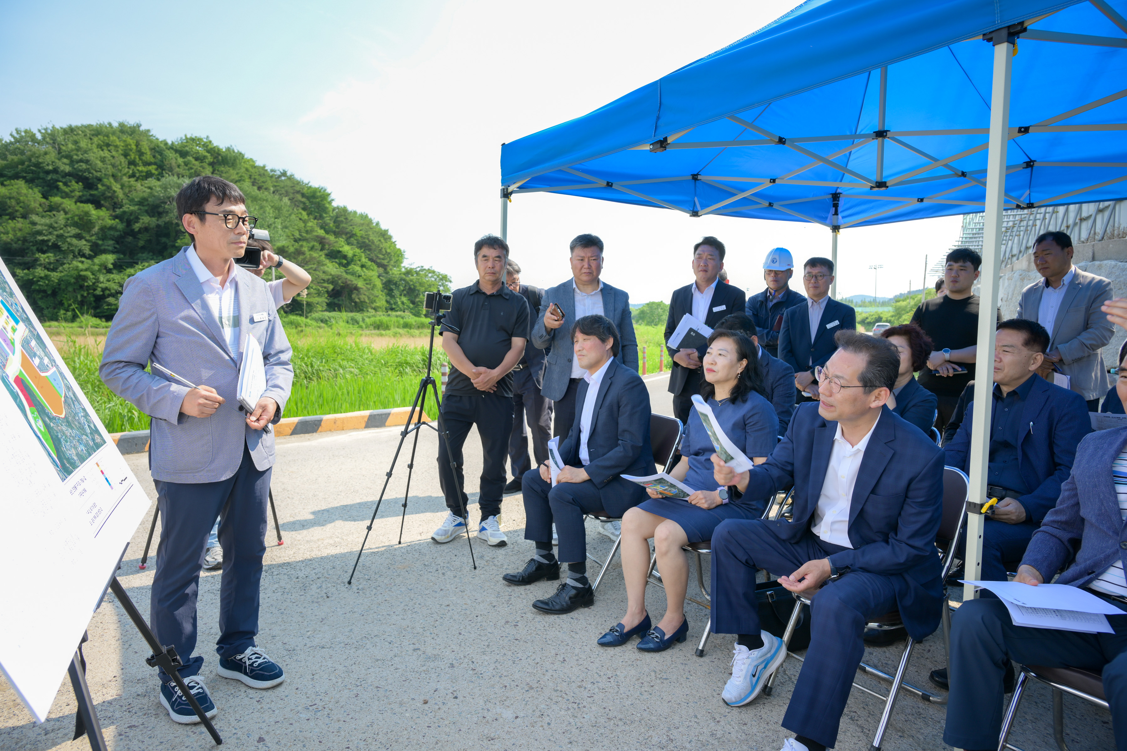6.10. 인수위원회 현장방문활동 (연향들 도시개발 및 공공자원화 시설) boardView22